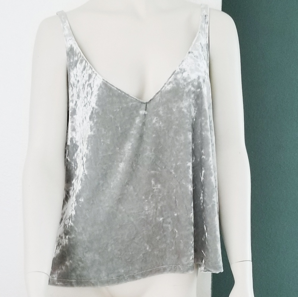 H&M seafoam green velvet tank